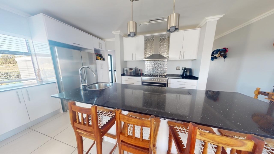 3 Bedroom Property for Sale in Langebaan Country Estate Western Cape